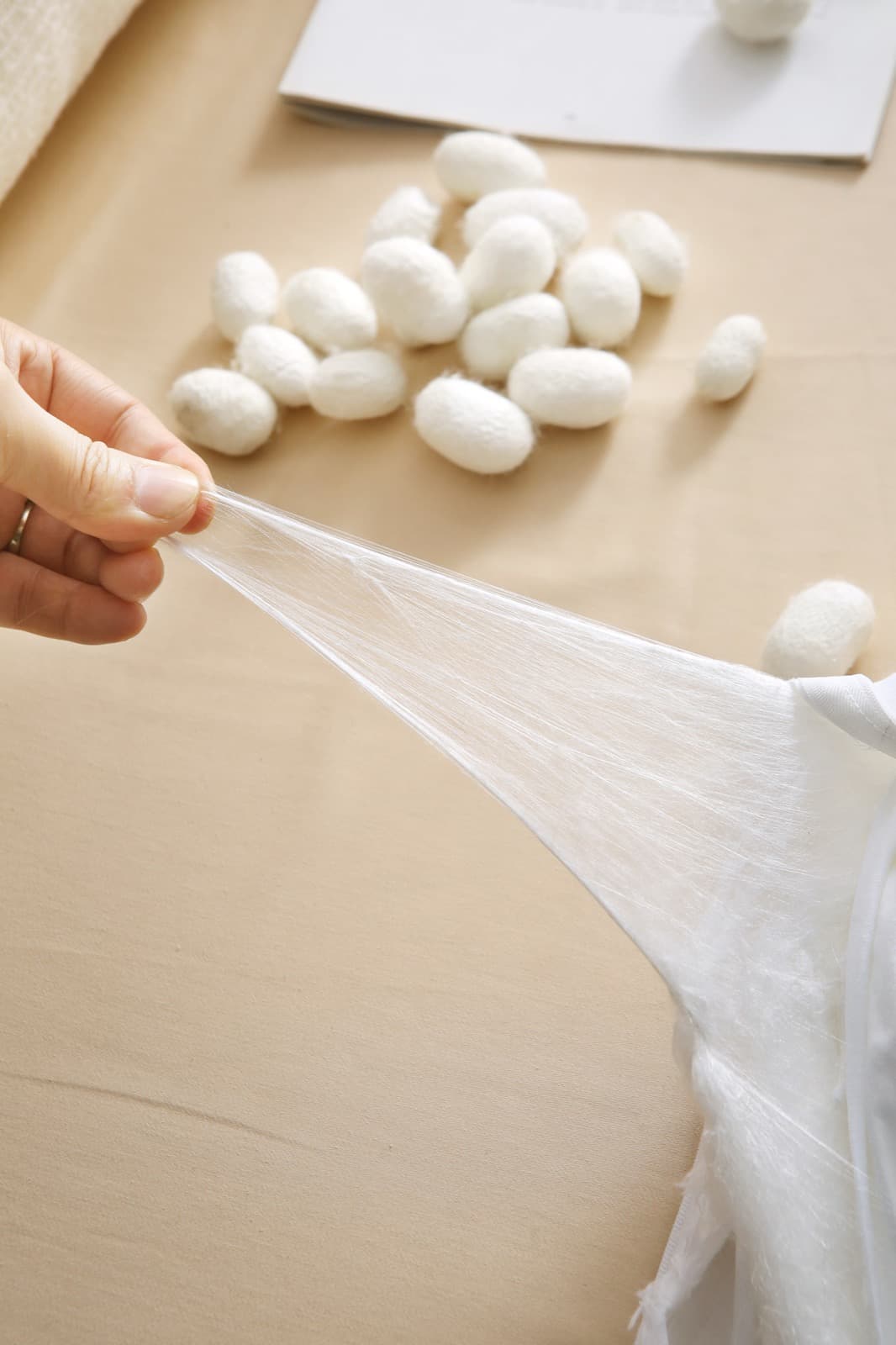 Bundled silk skeins — long fibre